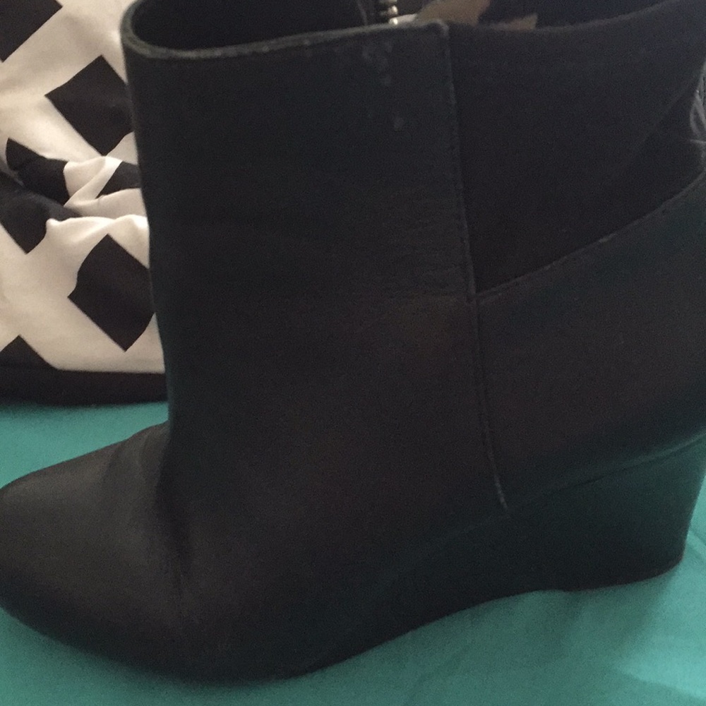 MK booties - Picture 8 of 8